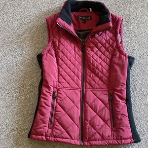 Andrew Marc quilted vest nwot